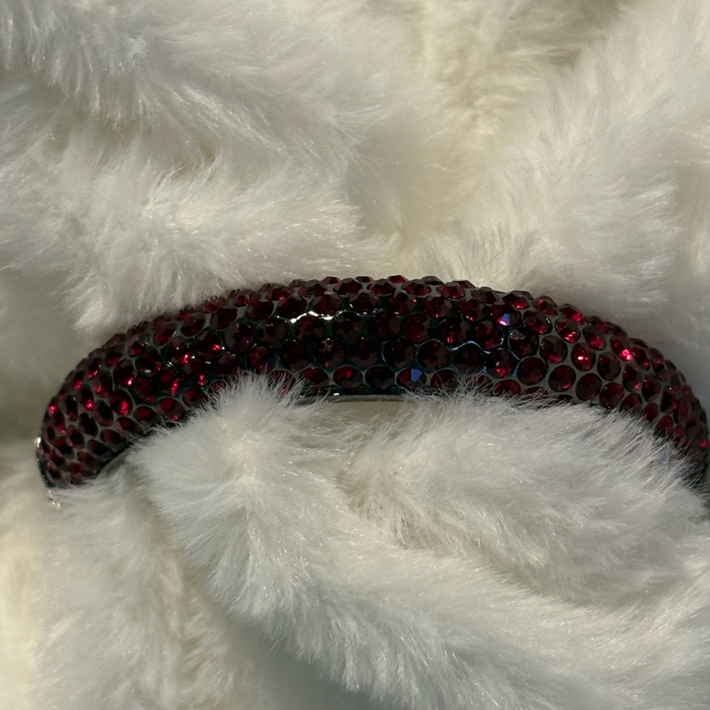 Elegant Red Rhinestone Bangle